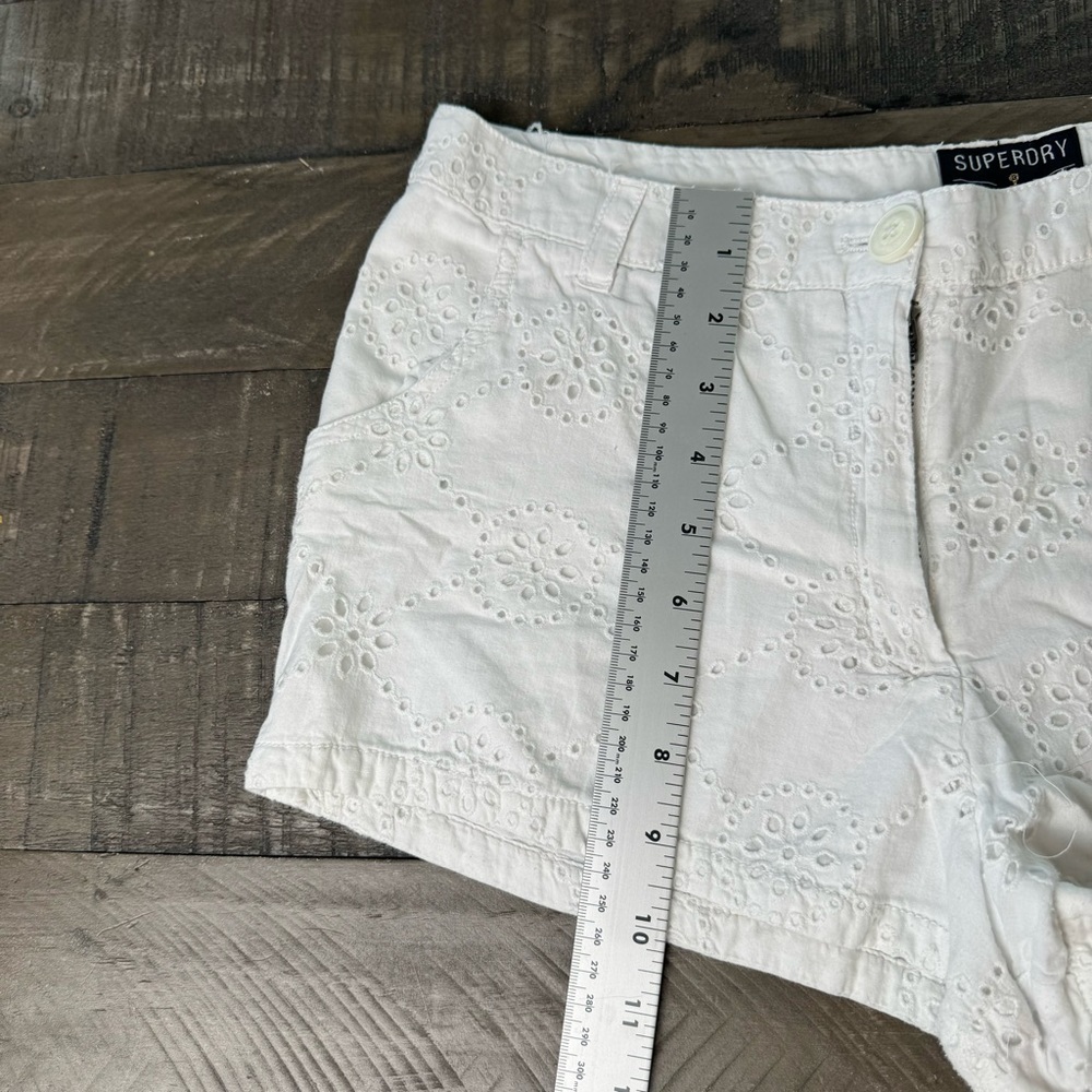 Superdry Broderie Chino White Shorts Eyelet G71000NQ Size 8 - Picture 5 of 7